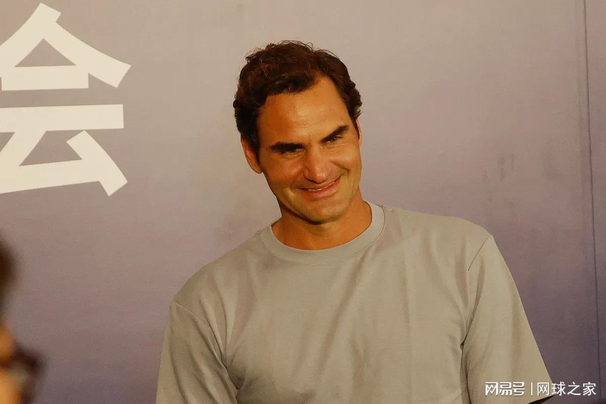 开云体育下载-费德勒：去年第一次思考和辛纳打比赛要怎么办，和阿卡更有共鸣
