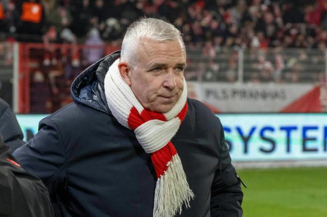 打火机引发的丑闻：德国足协体育法庭判波鸿2比0胜