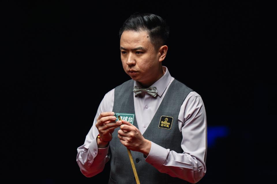 kaiyun-轰1杆破百4杆50+！肖国栋5-2赢下德比战，晋级世界大奖赛四强